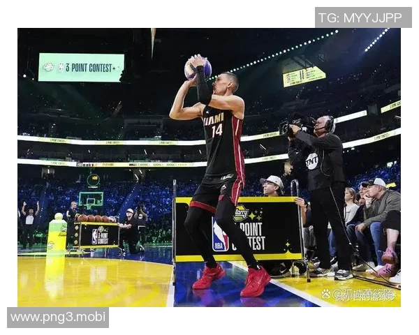 NBA官宣三分赛名单：两届冠军利拉德意外入选 米切尔布克等在列